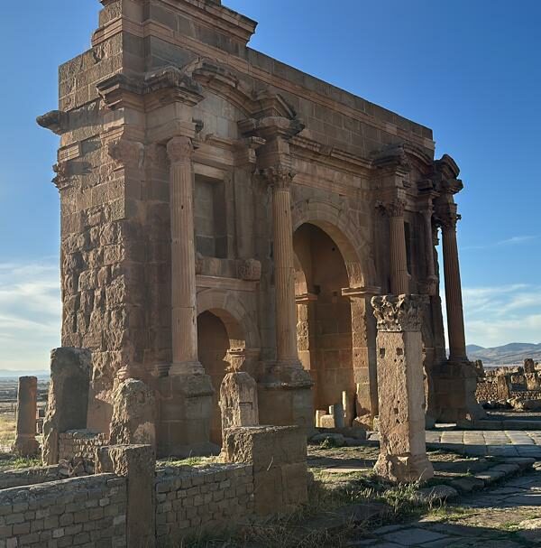 Des vestiges romains aux dunes du Sahara